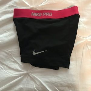 black Nike Pro spandex